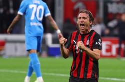 包含赛后拜仁慕尼黑备战西甲；内部沟通细节曝光；信心回归；训练强度明显提升的词条