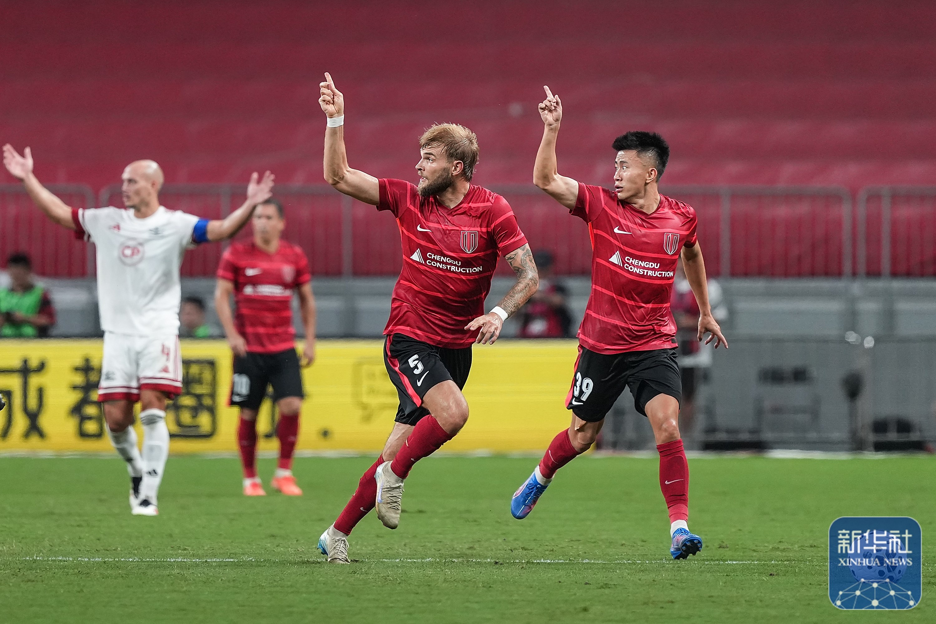 关键时刻欧冠焦点战，成都蓉城状态回暖，赛场秩序良好，控场能力受关注(魔兽世界dk宏命令)